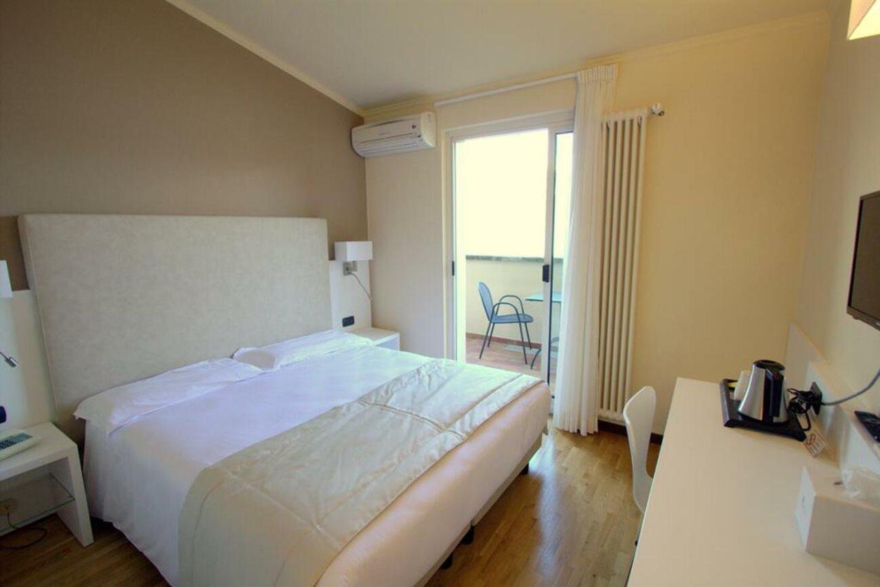 Hotel Bellavista Menaggio Bagian luar foto